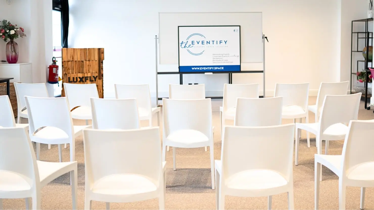 Salle de réunion Saturne chez Eventify au Luxembourg